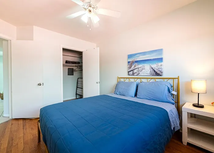 Apartment 2bd 1ba Sunset 4 3mins To Beach!